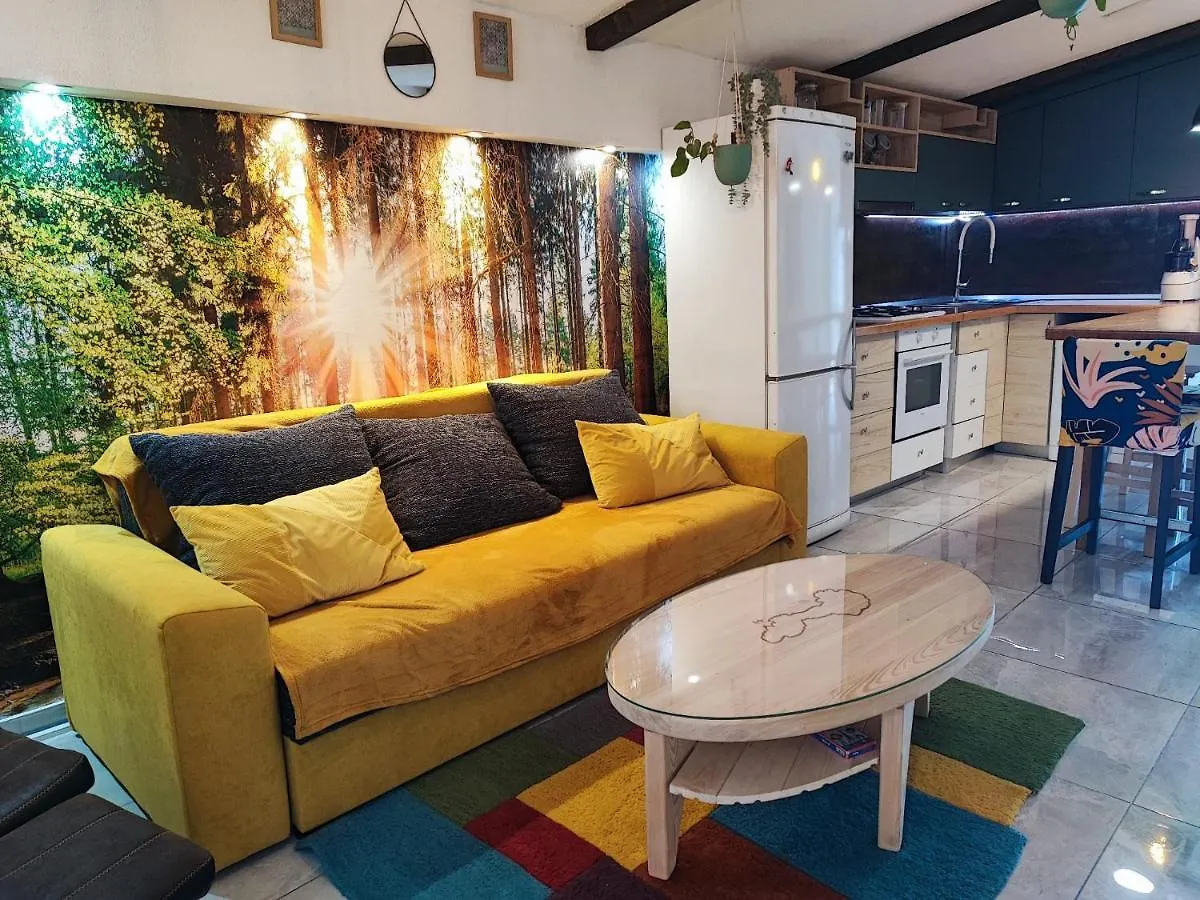 Kimano 2 Apartments With Garden In Zadar
