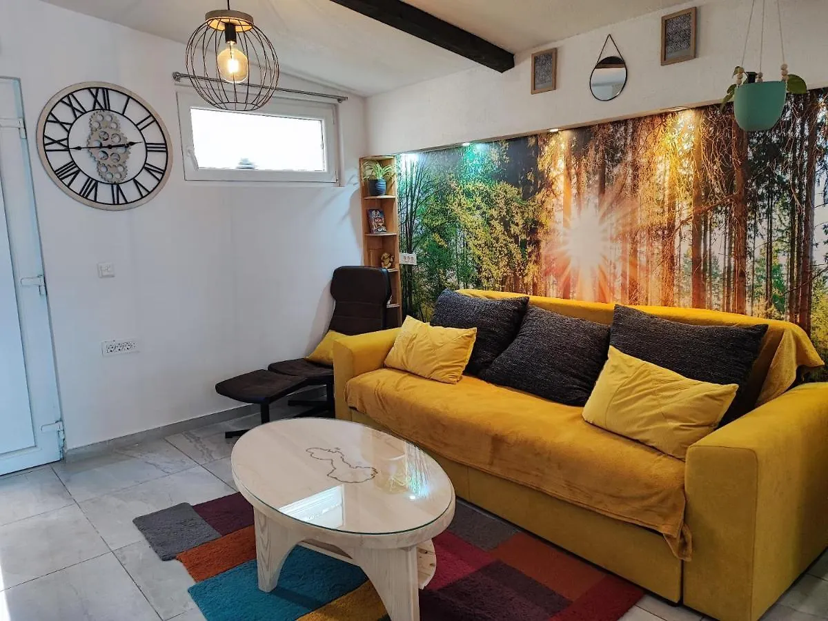 Kimano 2 Apartments With Garden In Zadar 0*,